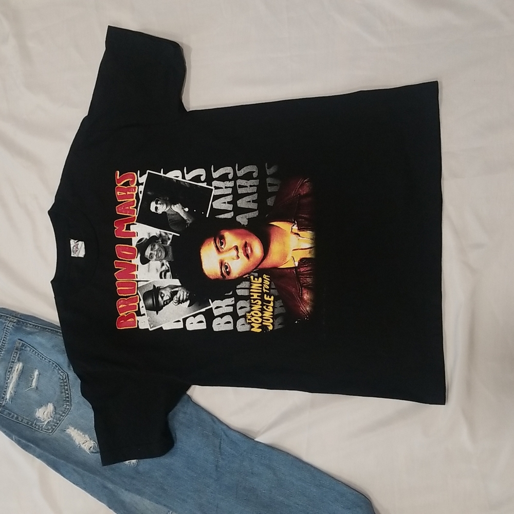 Bruno Mars Moonshine Jungle Tour 2014